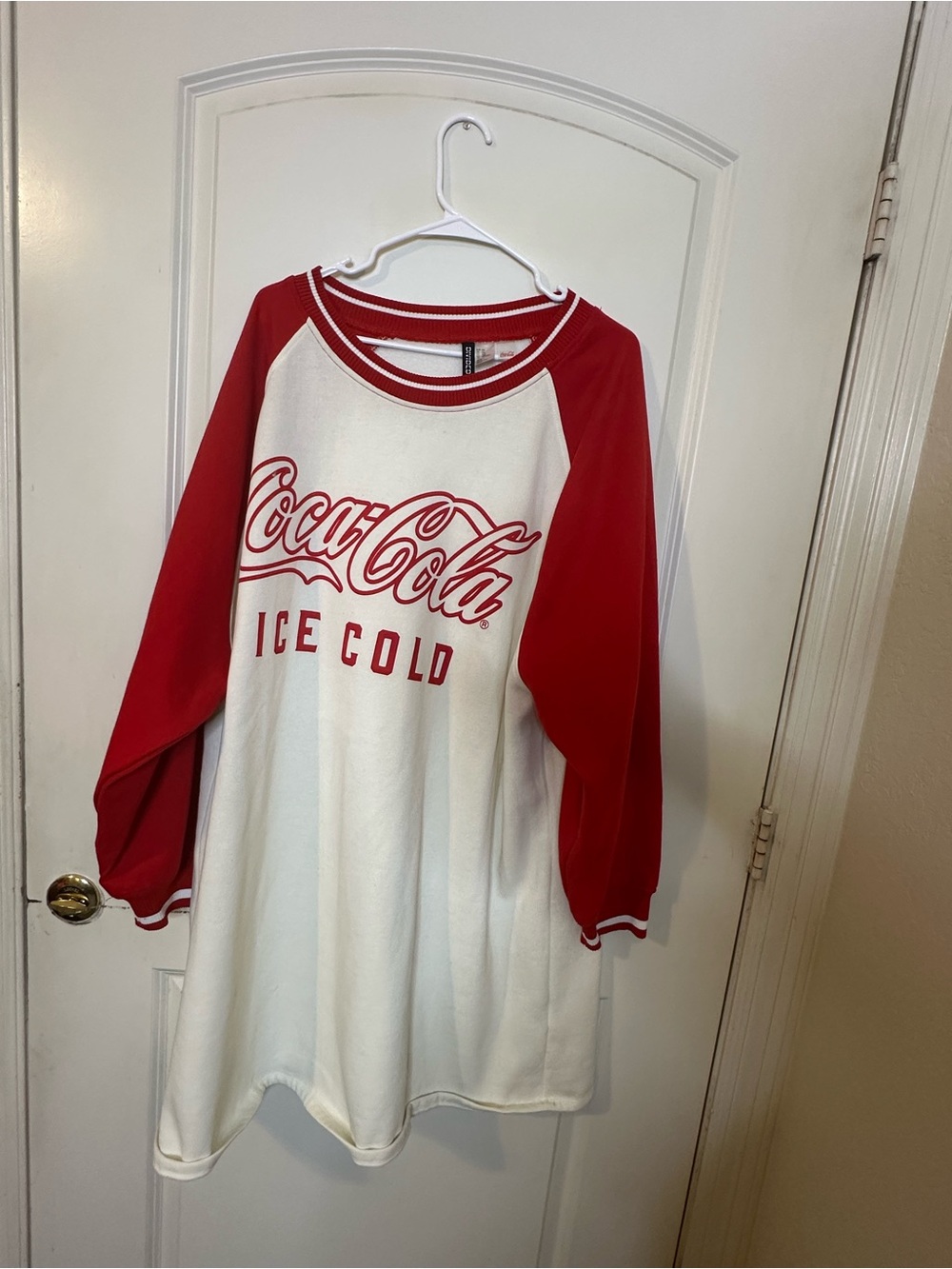 H&M White & Red Coca-Cola Raglan Sweatshirt Dress